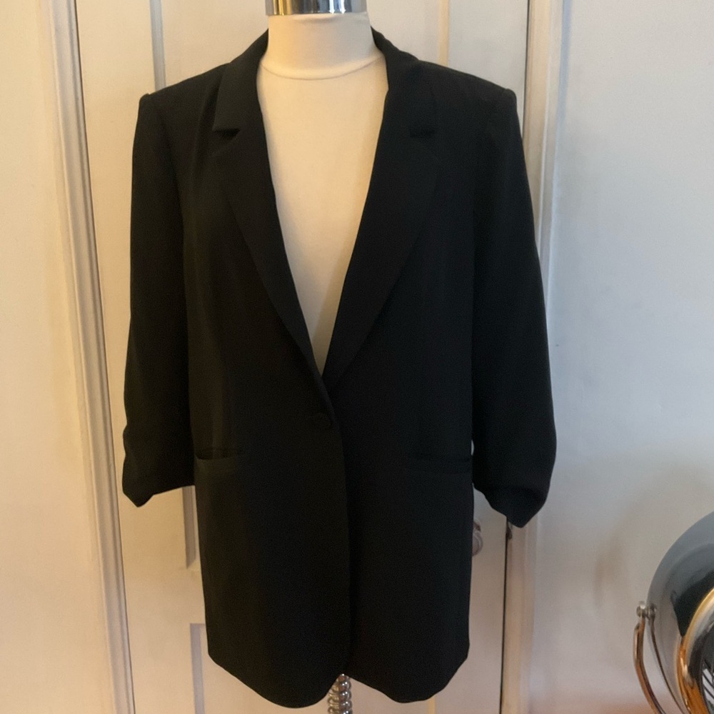 cinq a sept Khole Black Single-Button Notched Lapel Blazer 16